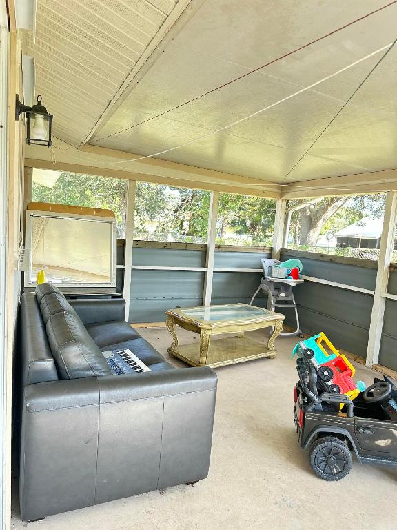 PORT ST LUCIE SECTION 42 1ST REPLAT - Residential