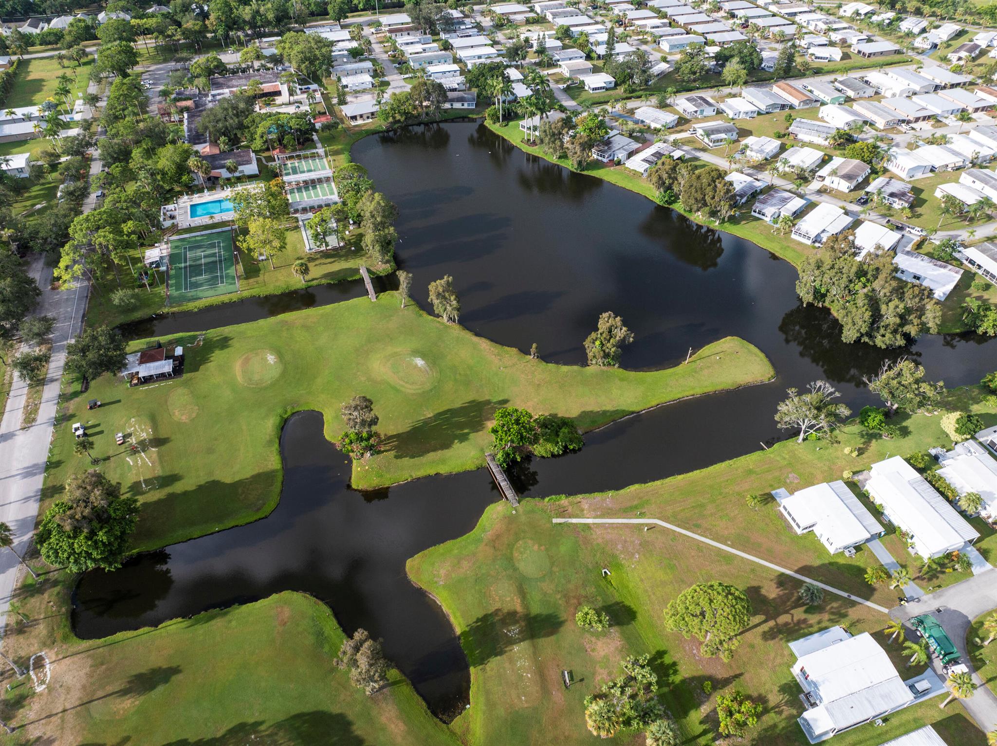 SPANISH LAKES LEASEHOLD E - Residential