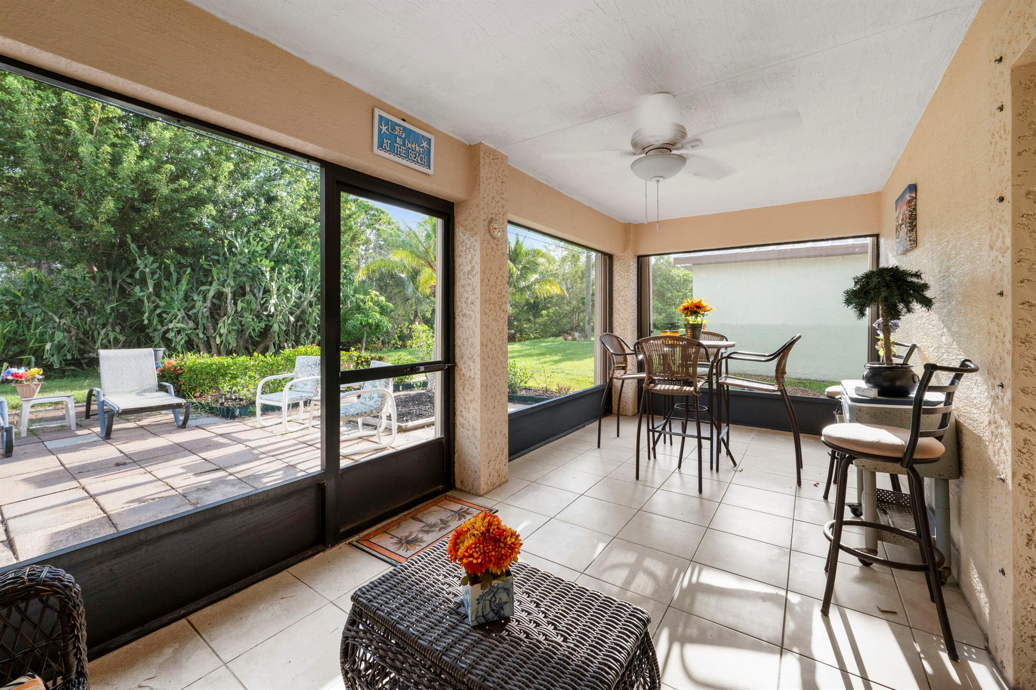 SPANISH LAKES LEASEHOLD E - Residential