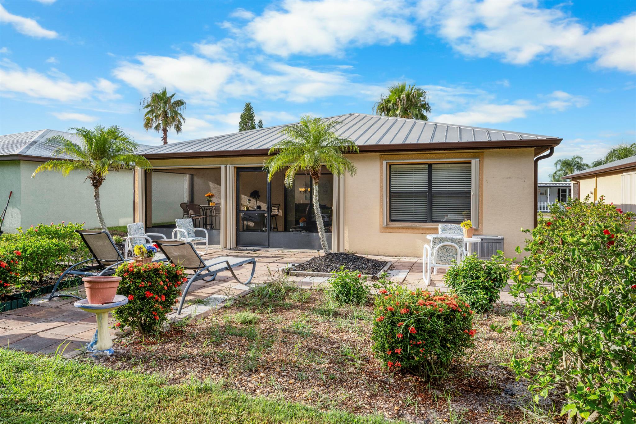 SPANISH LAKES LEASEHOLD E - Residential