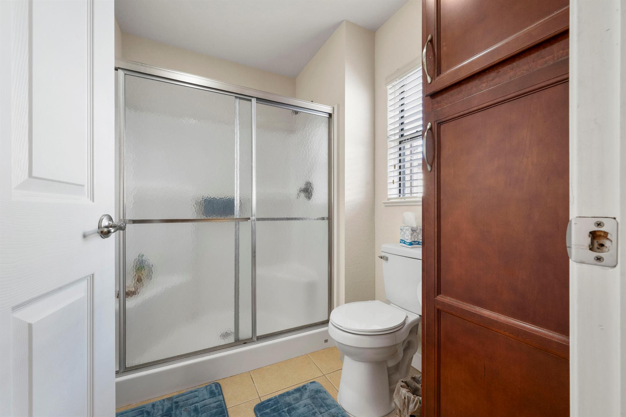 SPANISH LAKES LEASEHOLD E - Residential