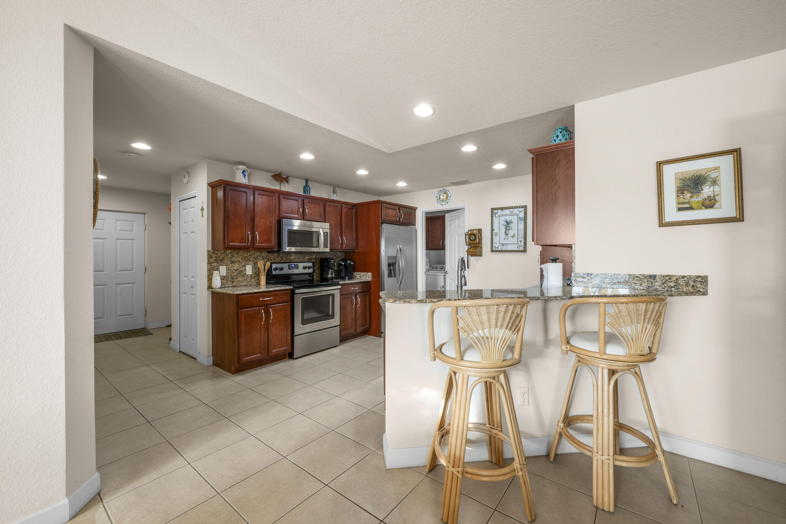 SPANISH LAKES LEASEHOLD ESTATES - Residential