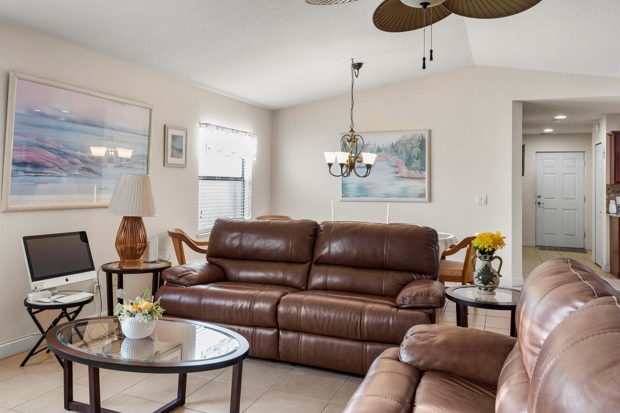 SPANISH LAKES LEASEHOLD E - Residential