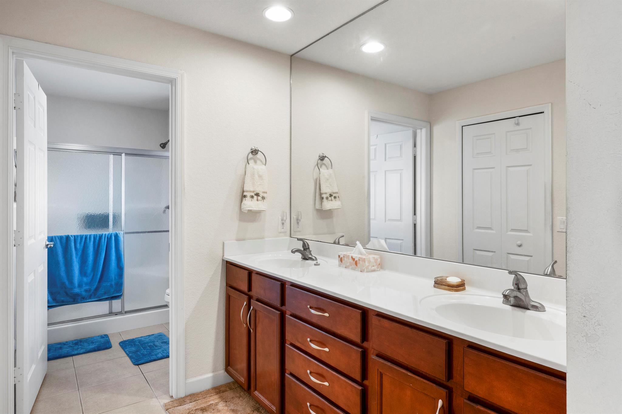 SPANISH LAKES LEASEHOLD E - Residential