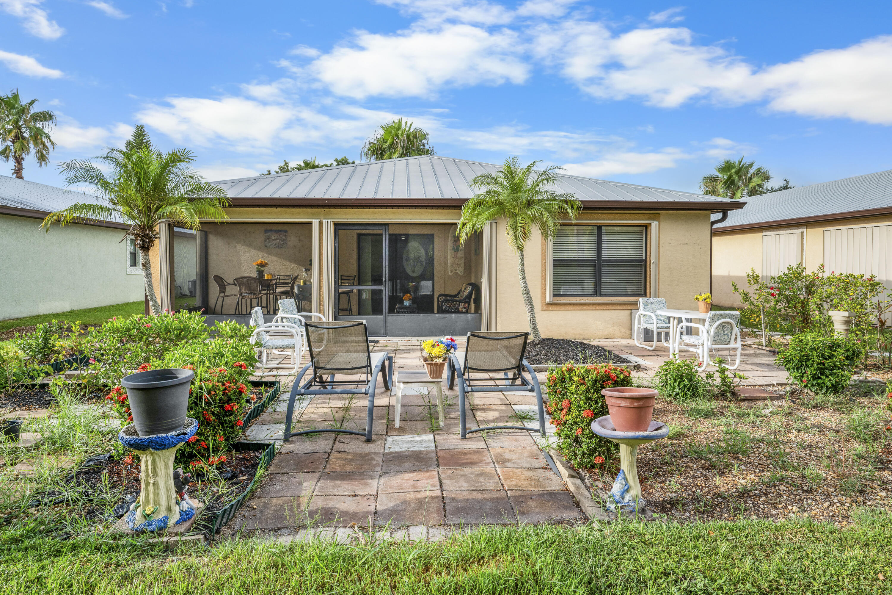 SPANISH LAKES LEASEHOLD ESTATES - Residential