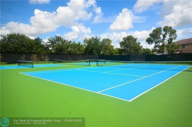 Olympia & York Residential - Residential Lease