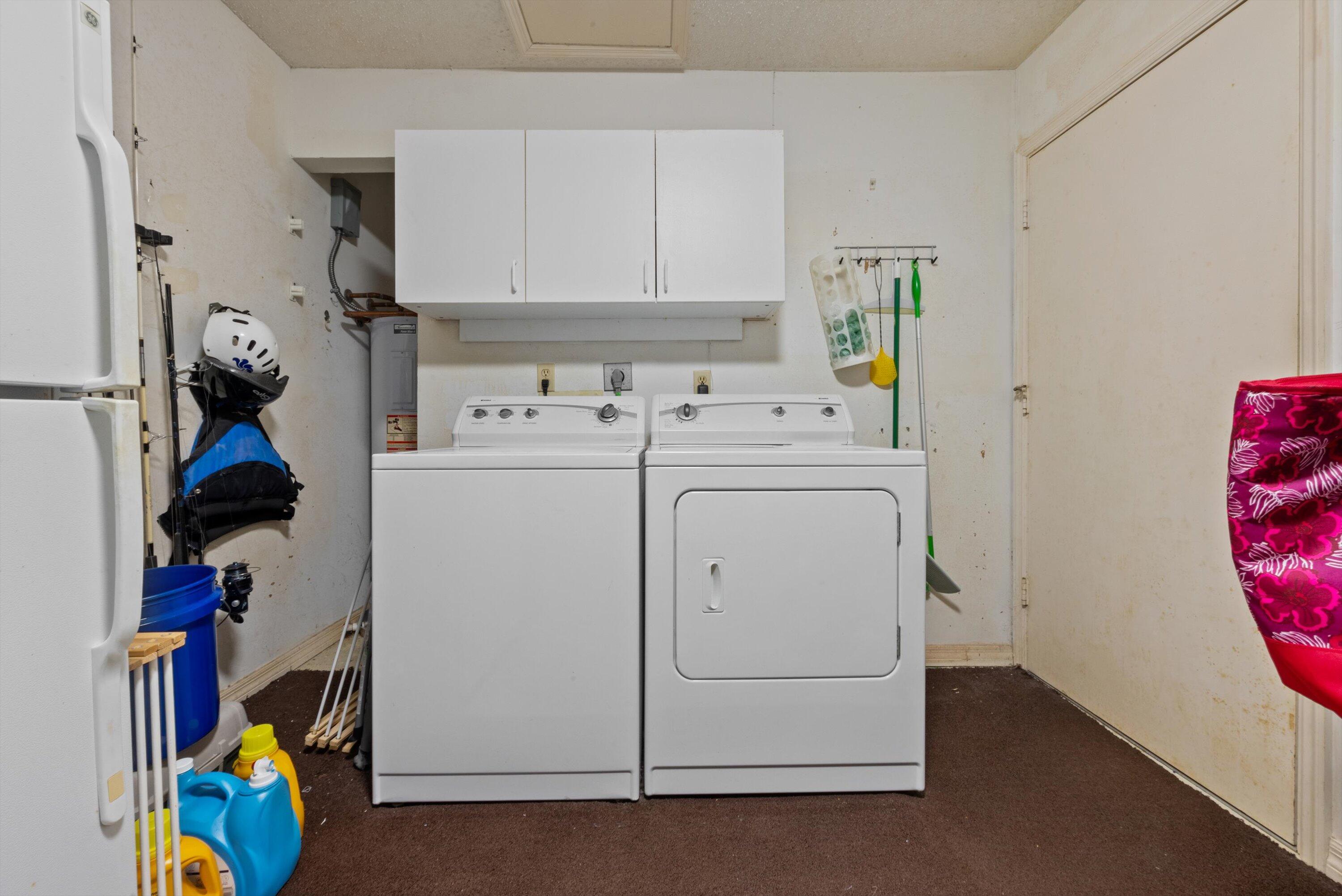 HOLLY CREEK - Residential