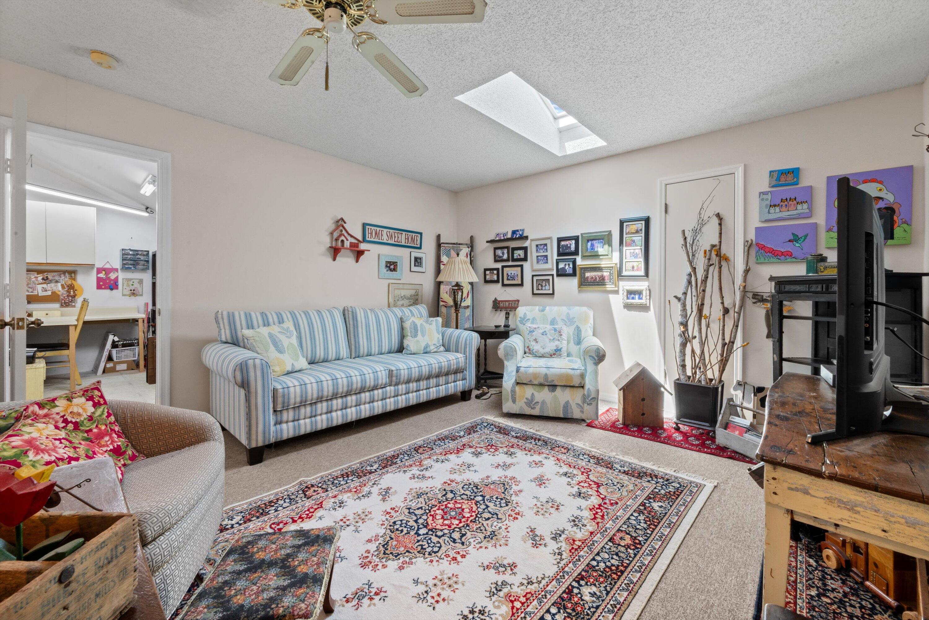 HOLLY CREEK - Residential