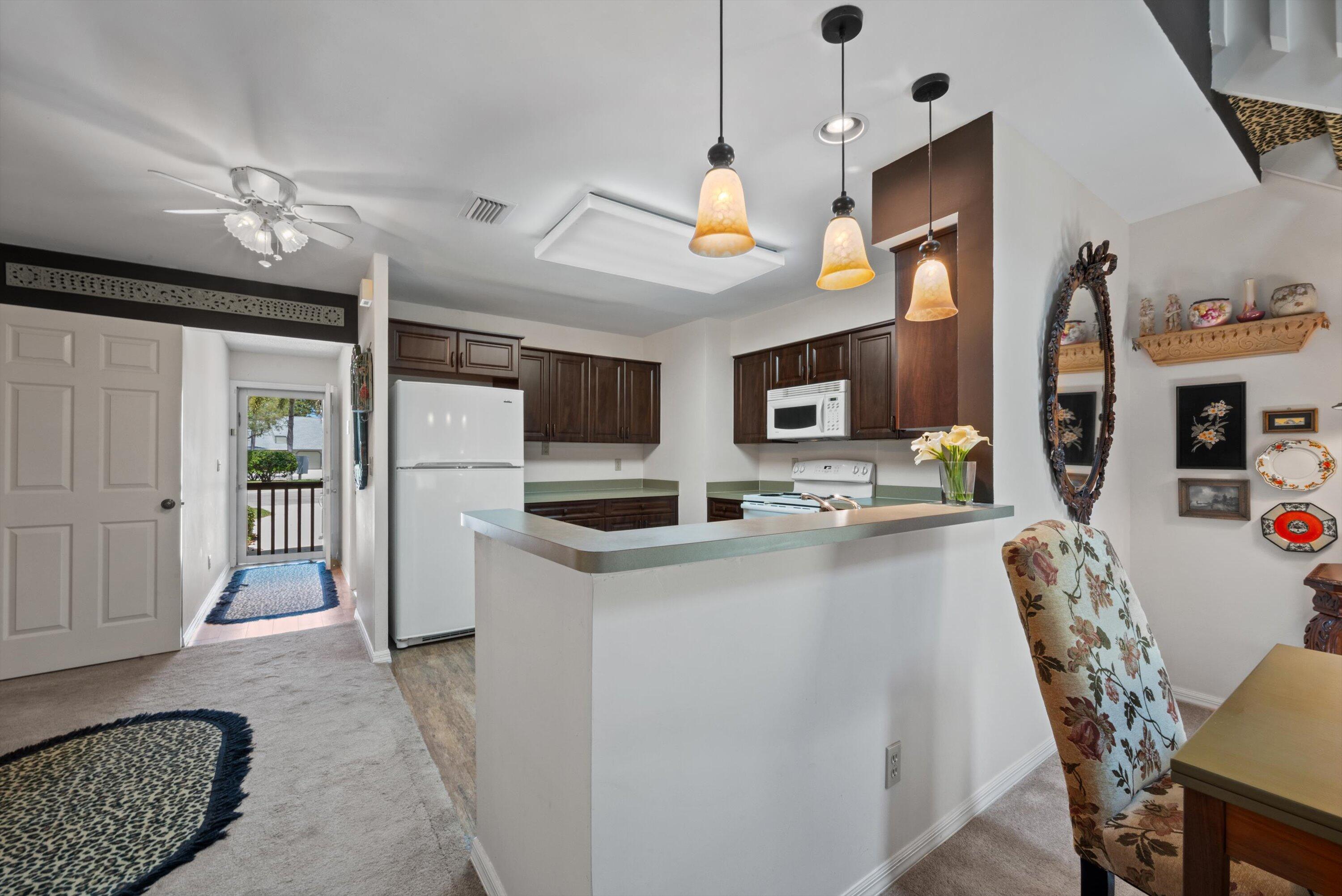 HOLLY CREEK - Residential