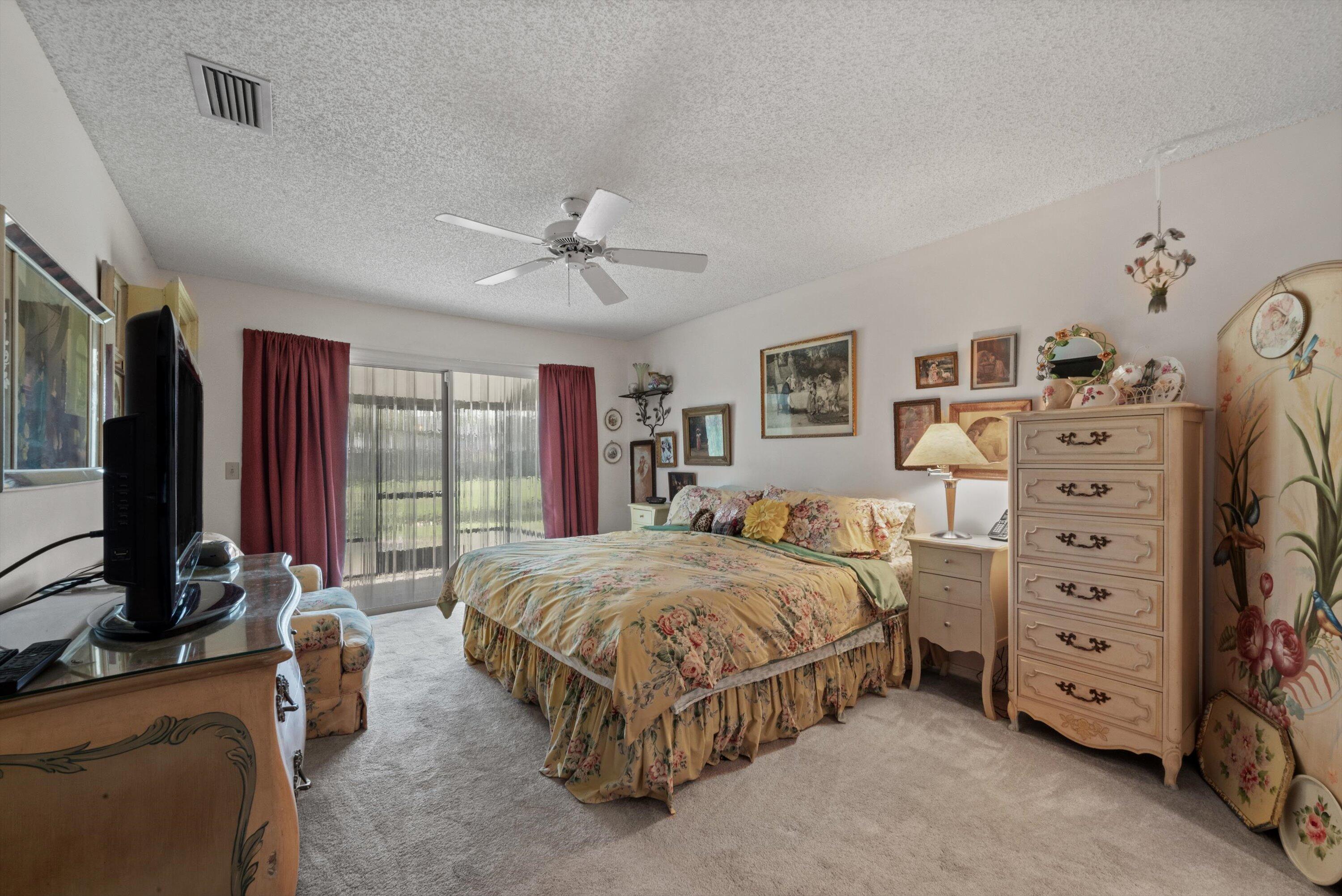 HOLLY CREEK - Residential