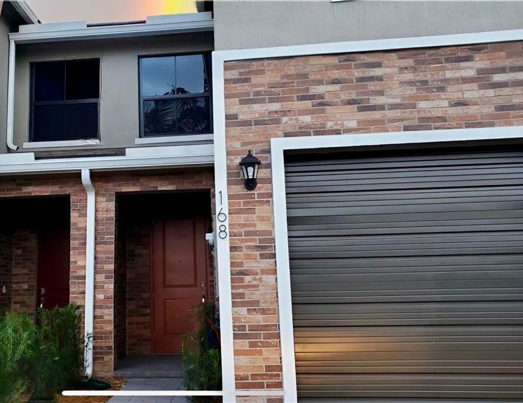 Photo of 168 SE 5th Court, Deerfield Beach, FL 33441 (MLS # R11156171)