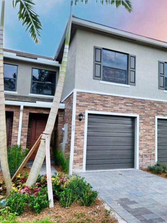 VILLAGE PARK AT DEERFIELD BEACH - Residential