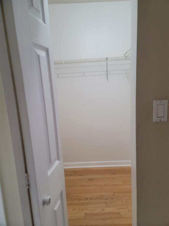 Heritage Circle Condo - Residential Lease