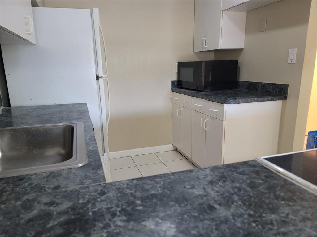 Heritage Circle Condo - Residential Lease