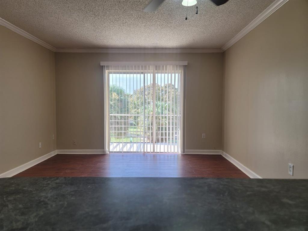 Heritage Circle Condo - Residential Lease