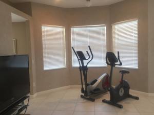 Madison Green 1 Pars F, G - Residential Lease