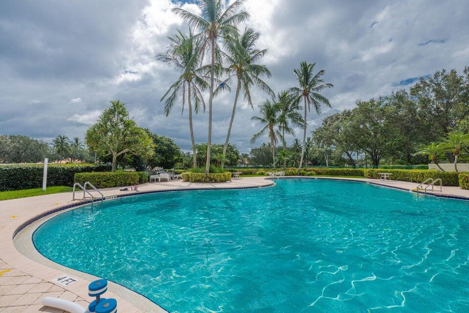 RIVERWALK 6 - Residential Lease