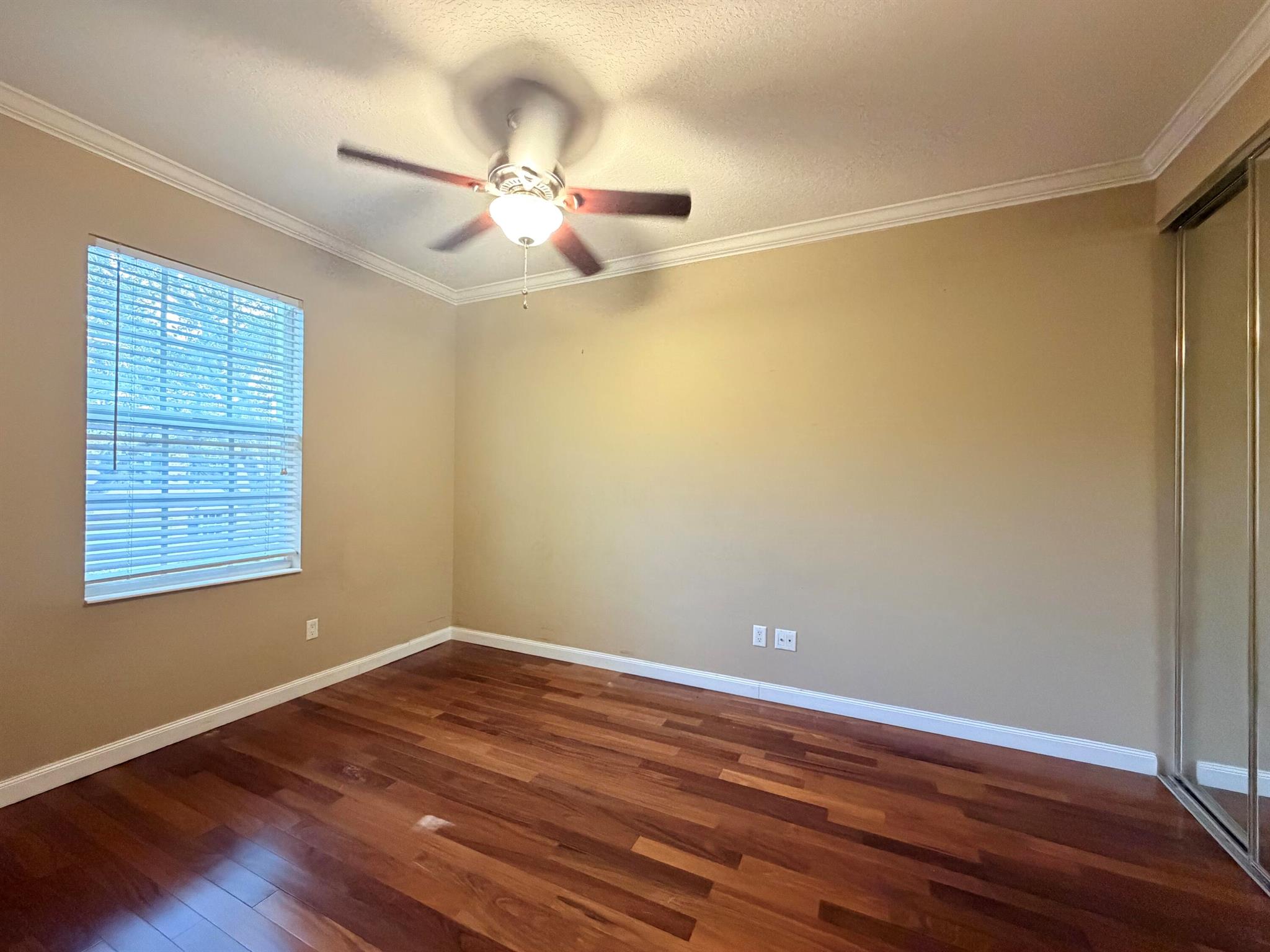 RIVERWALK 6 - Residential Lease