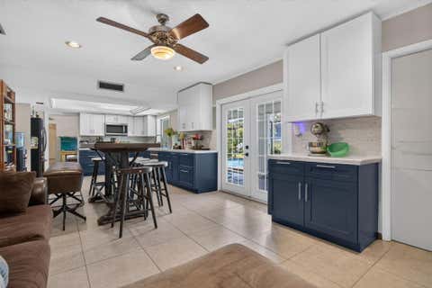 Tiny photo for 7501 NW 6th Street, Plantation, FL 33317 (MLS # B26040883)
