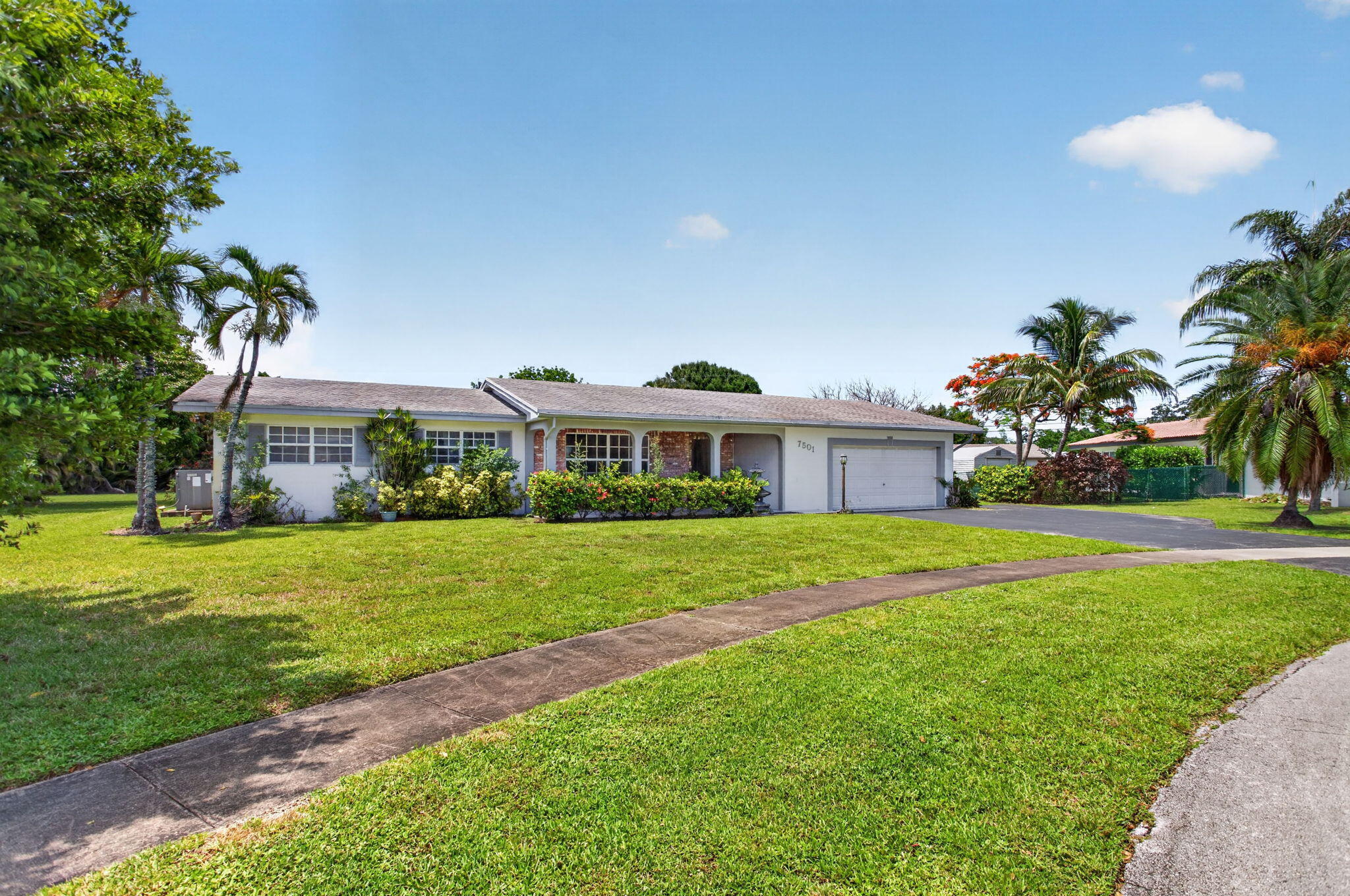 7501 NW 6th Street, Plantation FL 33317