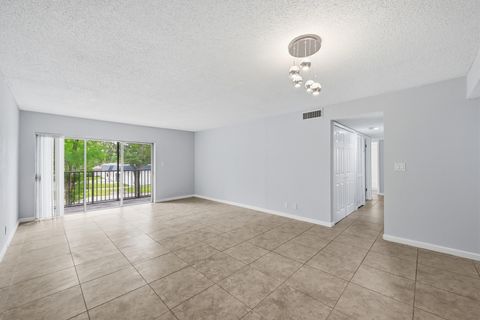 Tiny photo for 7541 NW 16th Street #1211, Plantation, FL 33313 (MLS # B26010669)
