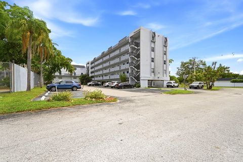 Tiny photo for 7541 NW 16th Street #1211, Plantation, FL 33313 (MLS # B26010669)