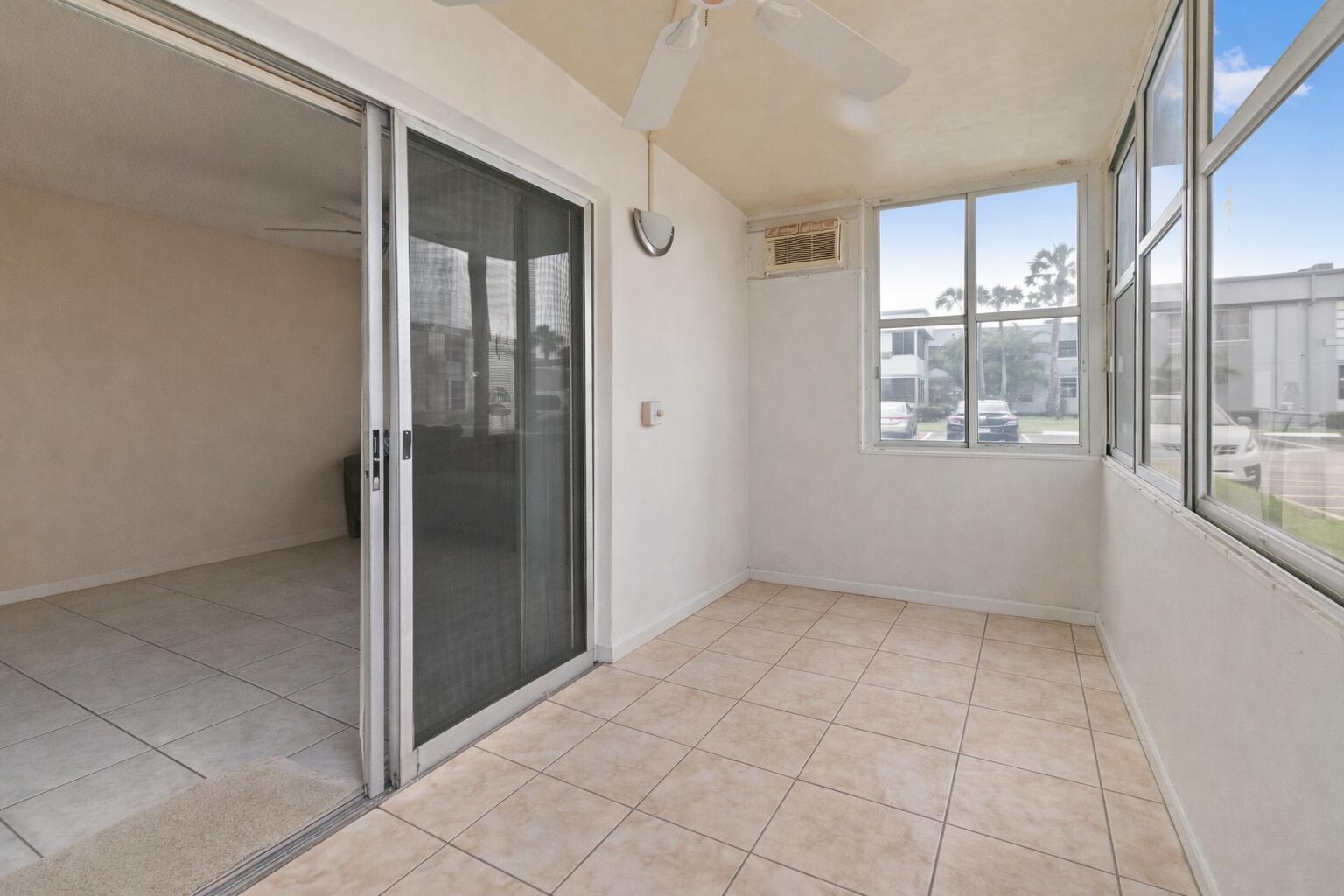 KINGS POINT - Residential