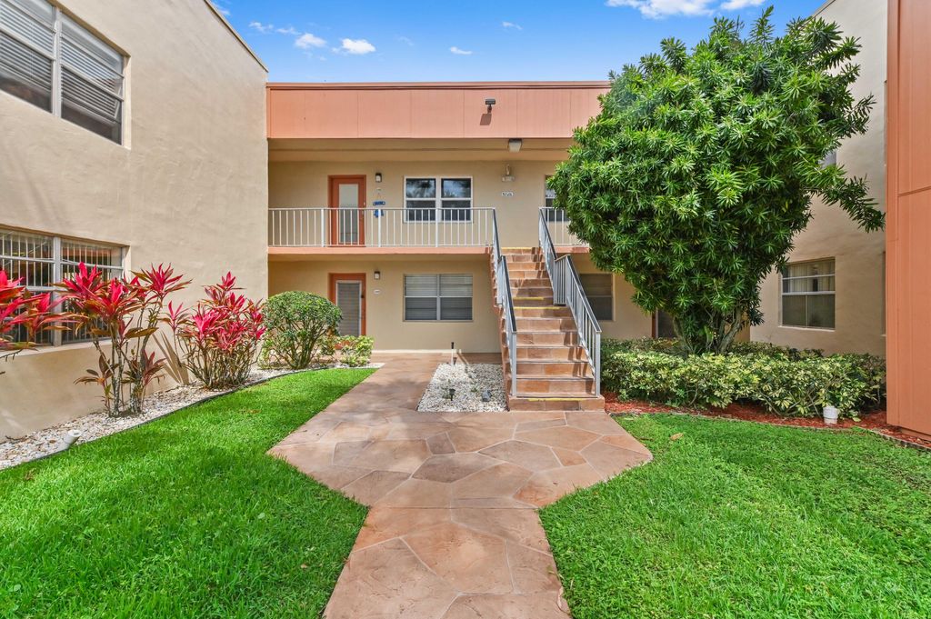 Photo of 211 E Piedmont Ter, Delray Beach, FL 33484 (MLS # B26010704)