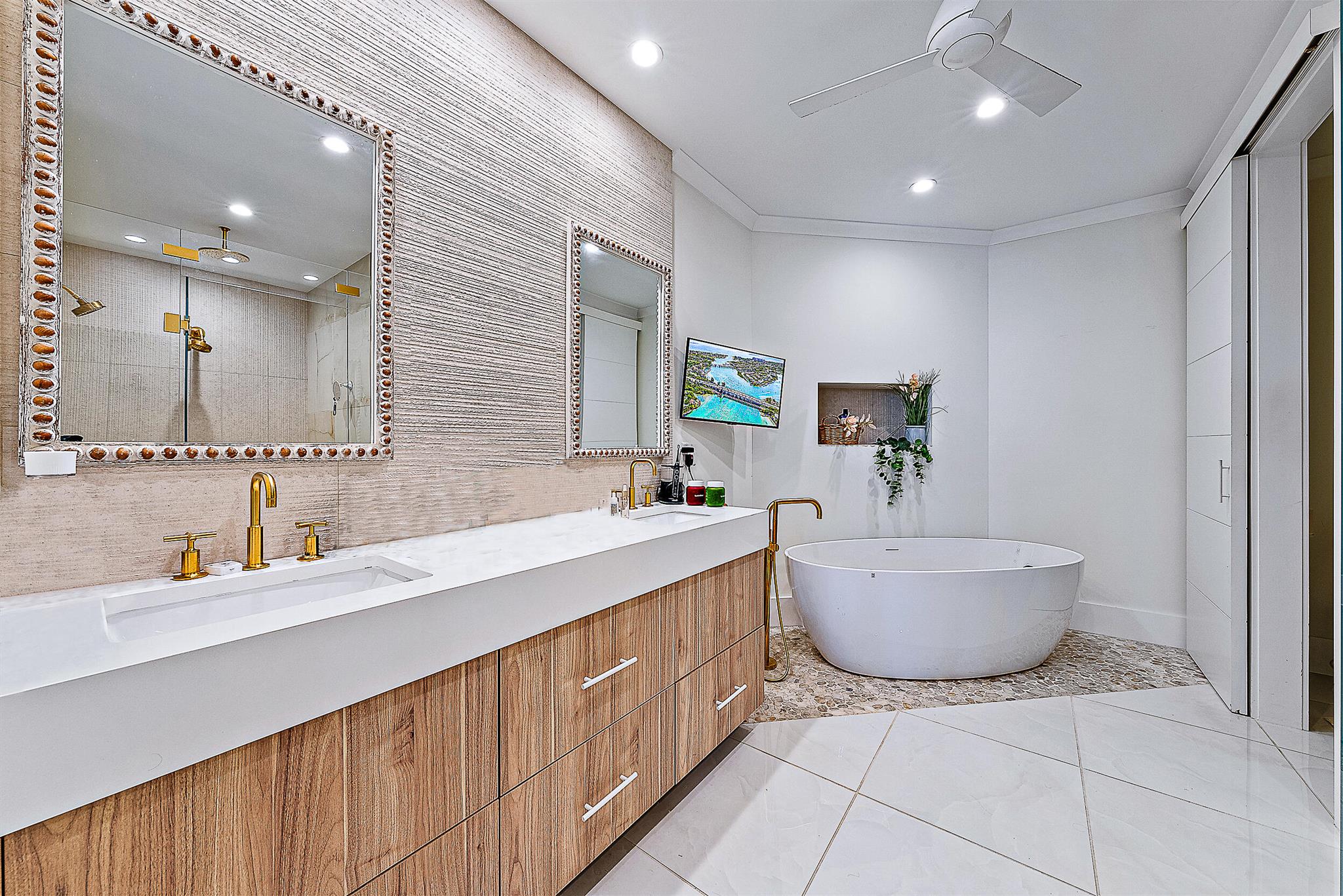 Admirals Cove - Residential