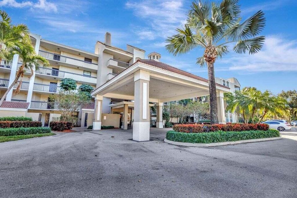 Photo of 1915 Lavers Circle #E103, Delray Beach, FL 33444 (MLS # R11168642)