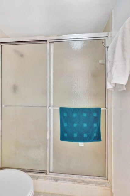 LAKESIDE CONDO - Residential Lease