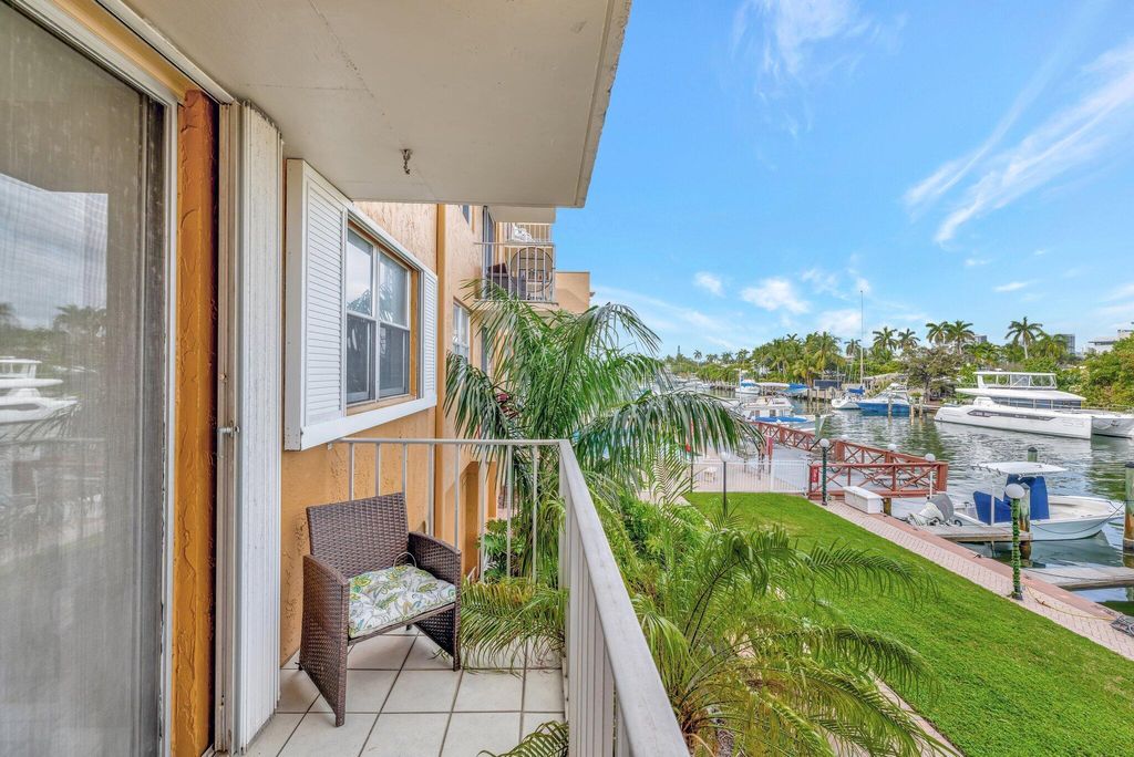 Photo of 1777 SE 15th Street #215, Fort Lauderdale, FL 33316 (MLS # R11098516)