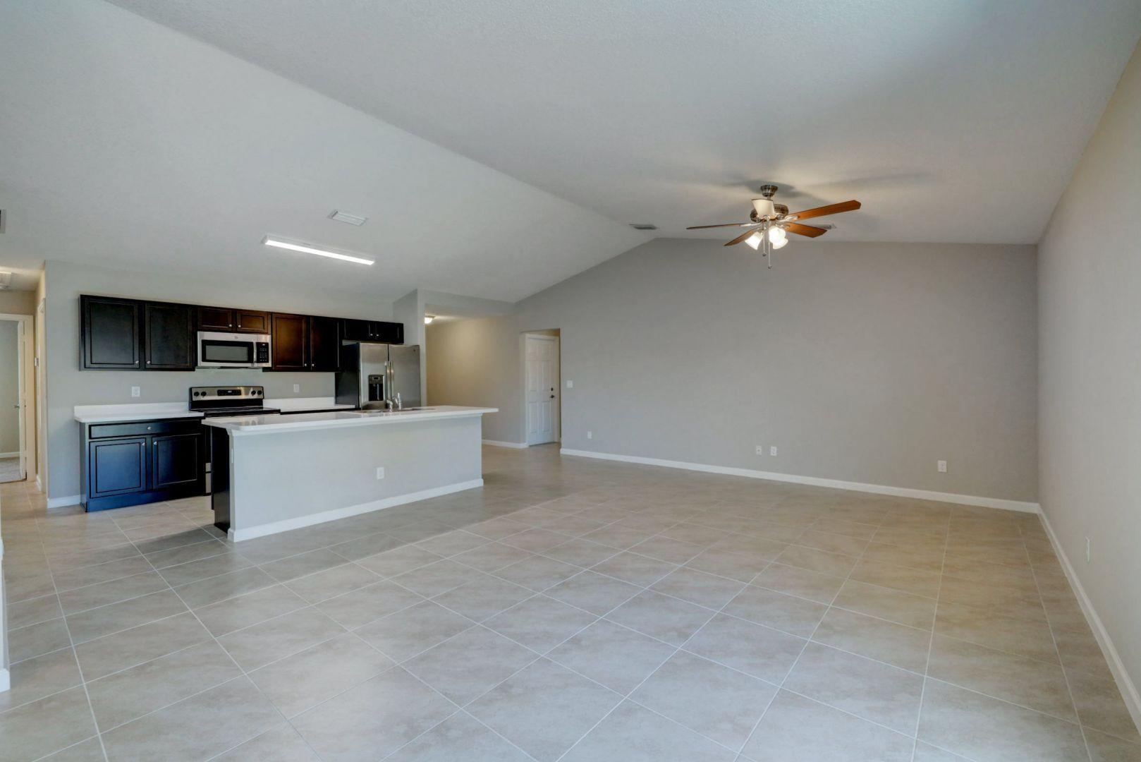 PORT ST LUCIE SECTION 15 - Residential Lease