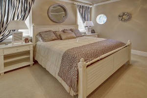 ROYAL PALM YACHT & COUNTR - Residential