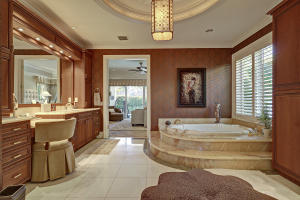 ROYAL PALM YACHT & COUNTR - Residential