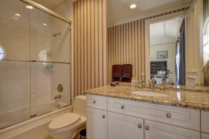 ROYAL PALM YACHT & COUNTR - Residential