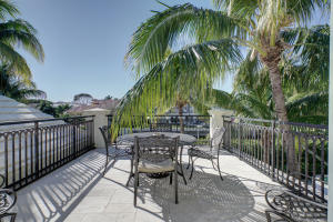 ROYAL PALM YACHT & COUNTR - Residential