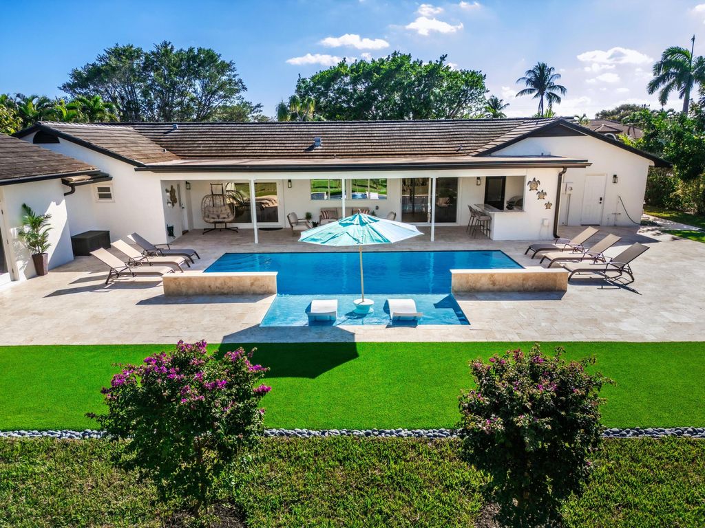 Photo of 3127 Sherwood Boulevard, Delray Beach, FL 33445 (MLS # B26030177)