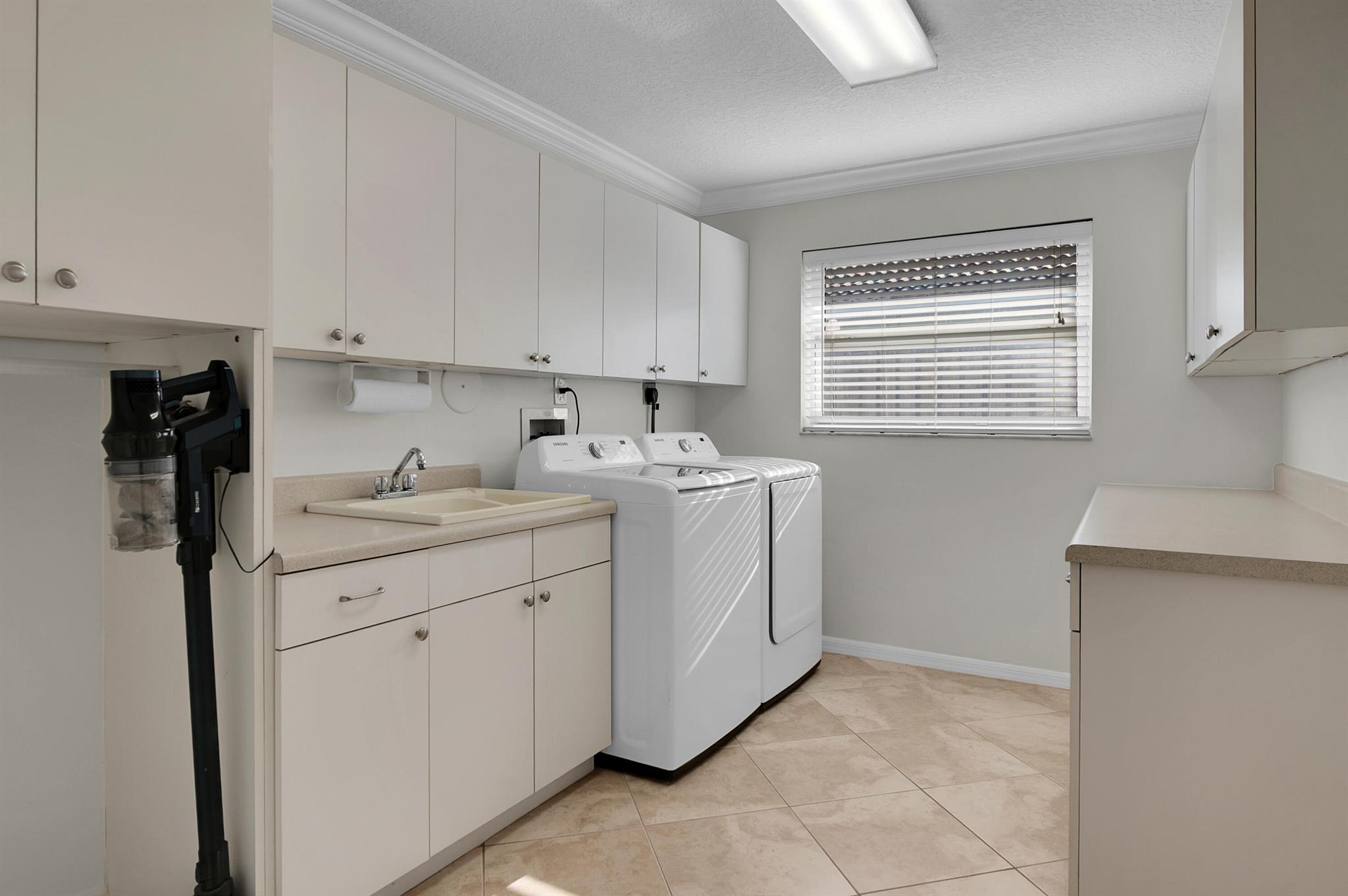 PALM BEACH FARMS - Residential