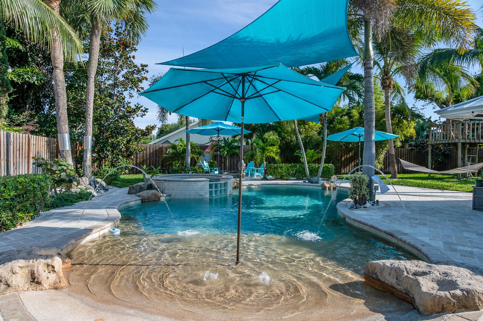 PALM BEACH FARMS - Residential