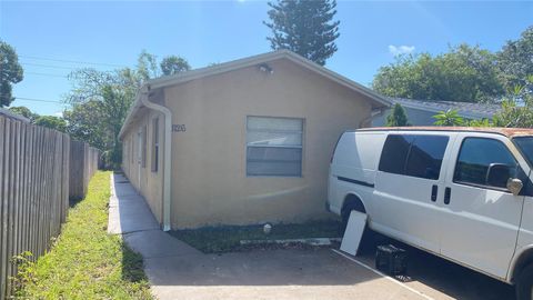 1126 NW 4TH AV Fort Lauderdale FL 33311