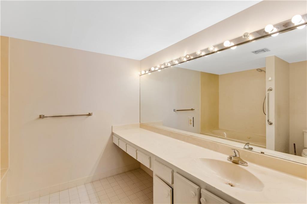 Palm-Aire Country Club - Residential
