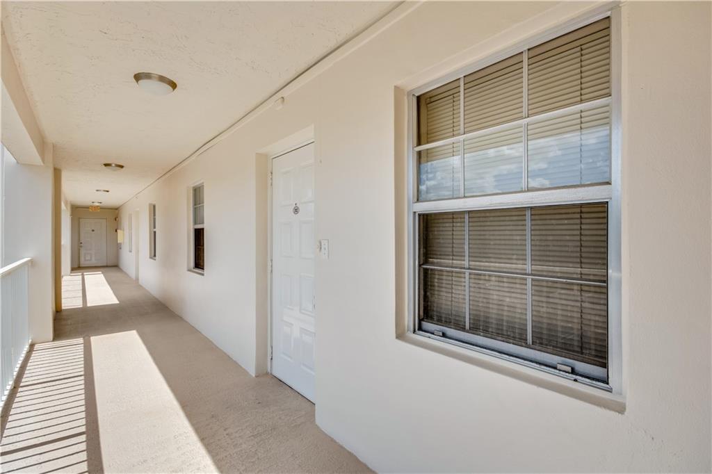 Palm-Aire Country Club - Residential