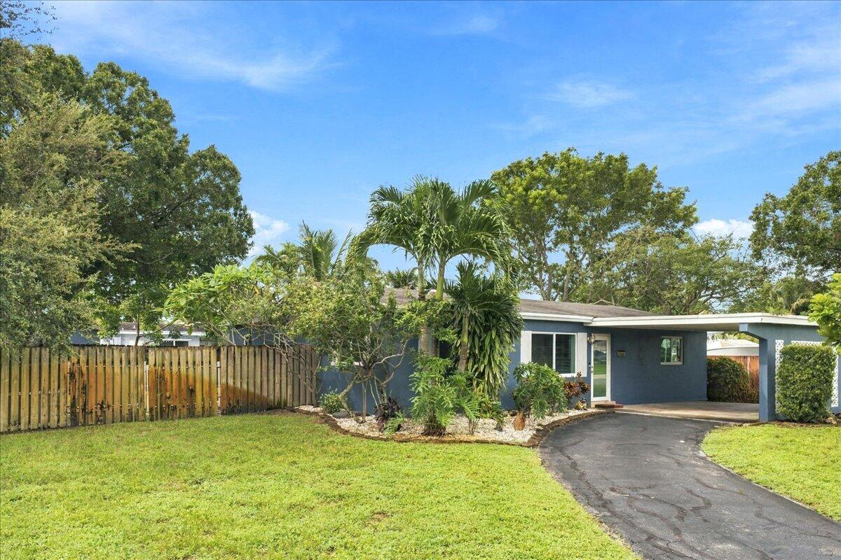 3366 SW 16TH Court
