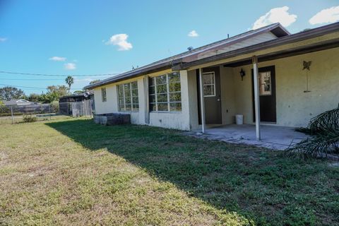 A home in Port St Lucie