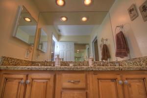 SHORES 2 - Residential