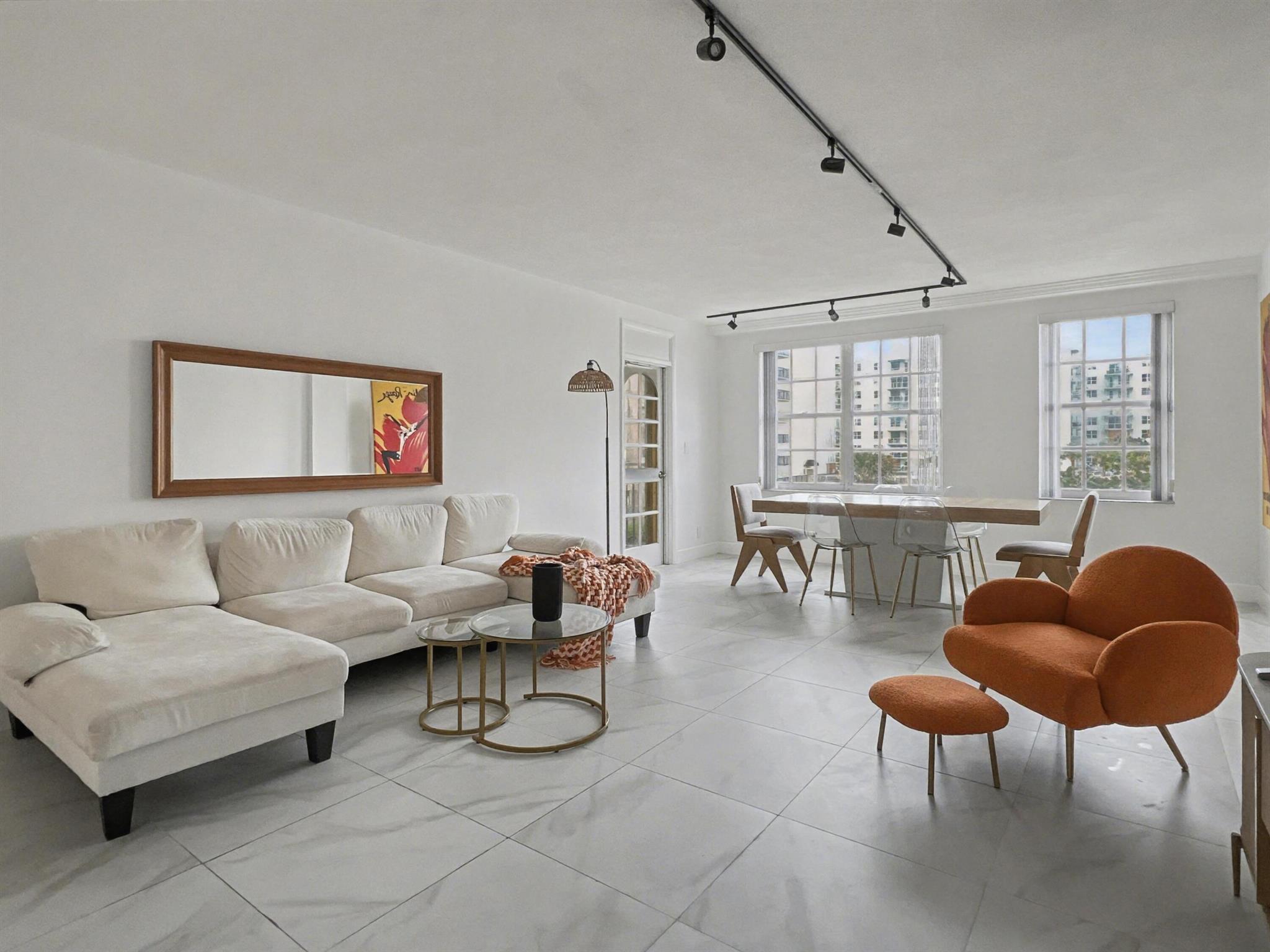 LA BONNE VIE CONDO - Residential Lease