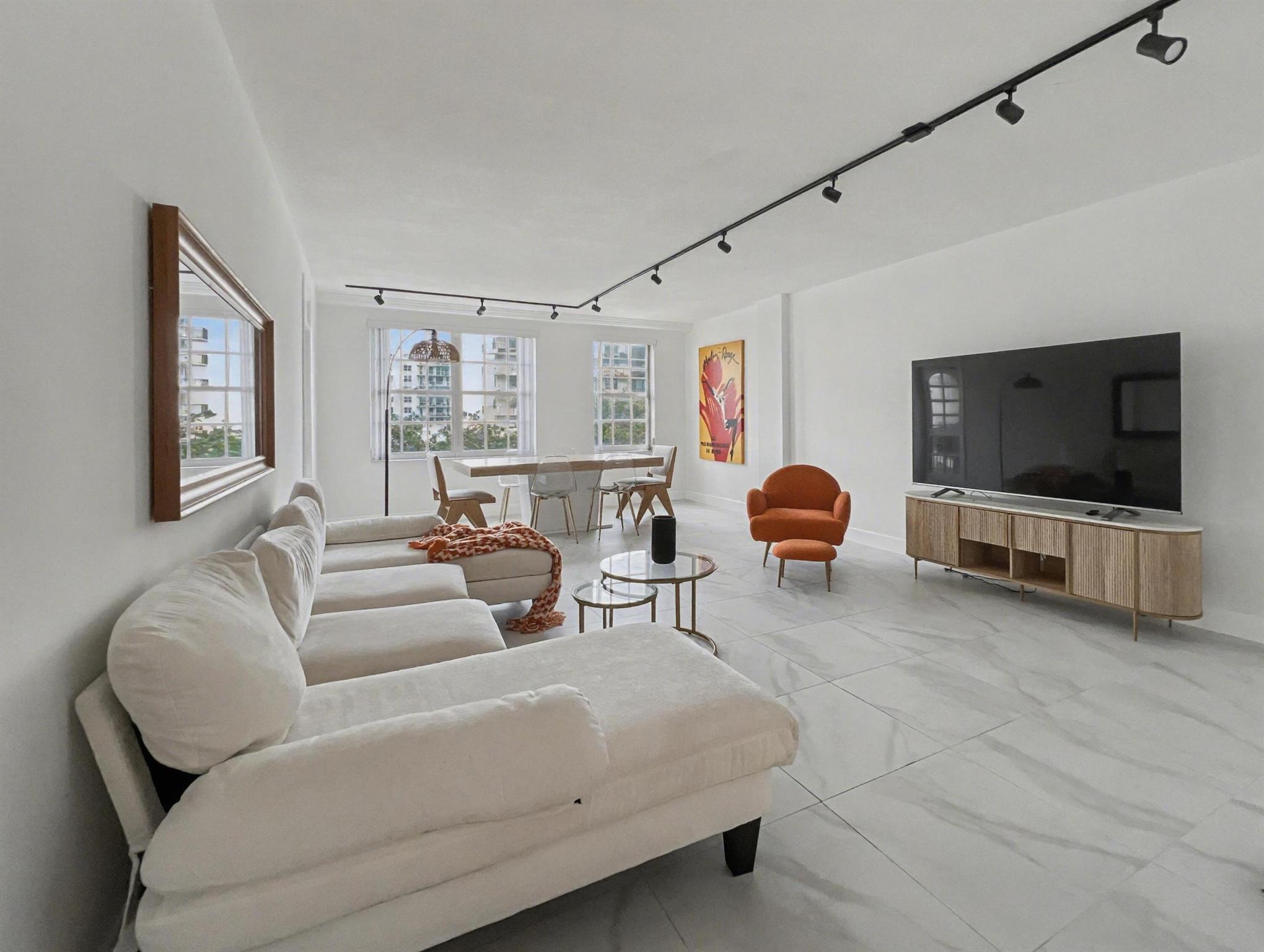 LA BONNE VIE CONDO - Residential Lease