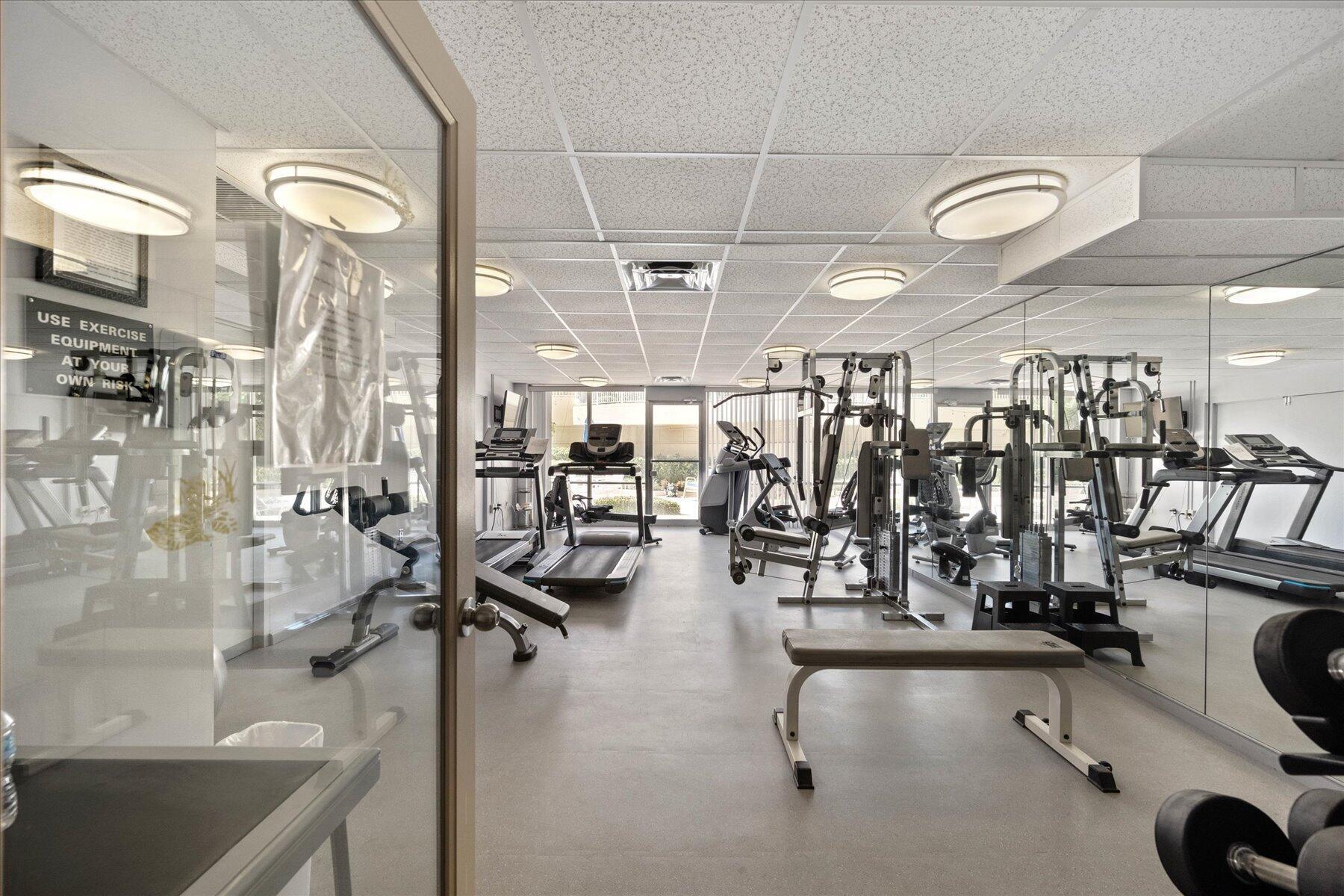 LA BONNE VIE CONDO - Residential Lease