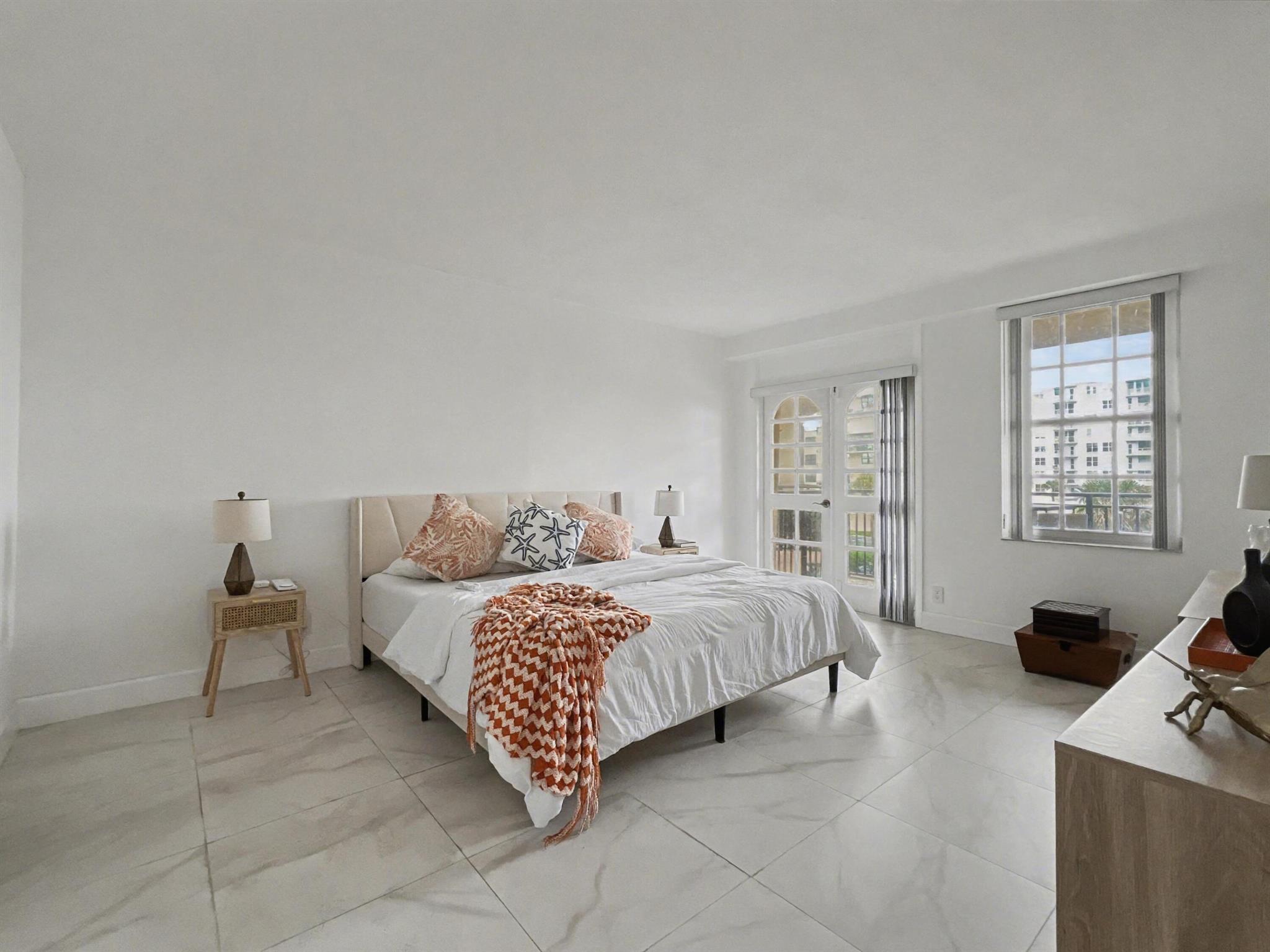 LA BONNE VIE CONDO - Residential Lease